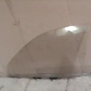 Azonnali szállítás TOYOTA COROLLA AE/EE 92.05-97.04 Bal első ajtóüveg 4 ajtósbontott alkatrész