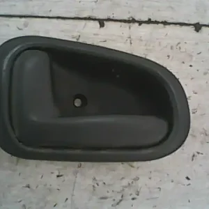 Csak ma TOYOTA COROLLA AE/EE 92.05-97.04 Bal hátsó belső kilincs bontott alkatrész