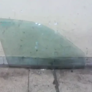 Azonnali szállítás TOYOTA COROLLA AE/EE 92.05-97.04 Jobb első ajtóüveg zöldbontott alkatrész