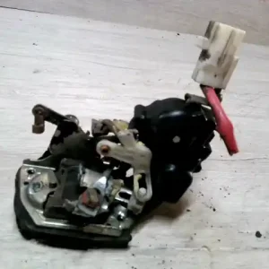 TOYOTA COROLLA AE/EE 92.05-97.04 Jobb hátsó ajtó zárszerkezet központi záras bontott alkatrész Rendeld meg most