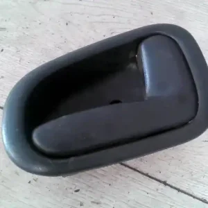 TOYOTA COROLLA AE/EE 92.05-97.04 Jobb hátsó belső kilincs bontott alkatrész Akció