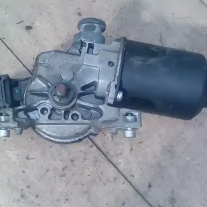 Gyors szállítás TOYOTA COROLLA E120 04.06-07.01 Ablaktörlő motor első bontott alkatrész