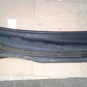 Vedd meg most TOYOTA COROLLA E120 04.06-07.01 Bal levélrács bontott alkatrész