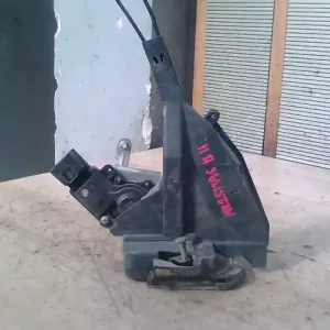 TOYOTA COROLLA E120 04.06-07.01 Bal hátsó ajtó zárszerkezet központi záras bontott alkatrész Kedvezményes ár