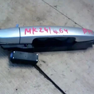 TOYOTA COROLLA E120 04.06-07.01 Bal hátsó külső kilincs 5 ajtós bontott alkatrész Outlet