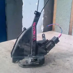 TOYOTA COROLLA E120 04.06-07.01 Jobb hátsó ajtó zárszerkezet központi záras bontott alkatrész Árcsökkenés