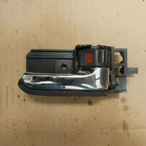 TOYOTA COROLLA E120 04.06-07.01 Jobb hátsó belső kilincs bontott alkatrész Vedd meg online