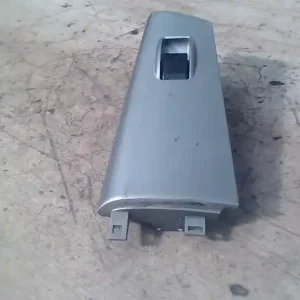 Újdonság TOYOTA COROLLA E120 04.06-07.01 Jobb első ablakemelő kapcsoló bontott alkatrész