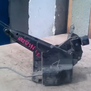 Expressz kézbesítés TOYOTA COROLLA E120 04.06-07.01 Jobb első ajtó zárszerkezet központizáras bontott alkatrész