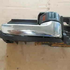 TOYOTA COROLLA E120 04.06-07.01 Jobb első belső kilincs bontott alkatrész Különleges ajánlat