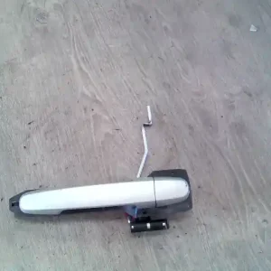 Kedvezmény TOYOTA COROLLA E120 04.06-07.01 Jobb első külső kilincs5 ajtós kombi bontott alkatrész