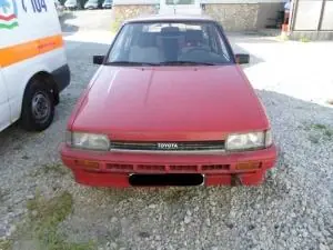 TOYOTA COROLLA E80 83.05-87.04 Ablaktörlő mechanika első bontott alkatrész Kiárusítás