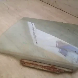 TOYOTA COROLLA E90 87-92 Bal hátsó ajtóüveg bontott alkatrész Olcsó