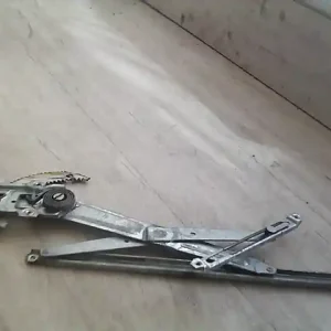 Árengedmény TOYOTA COROLLA E90 87-92 Jobb első ablakemelő szerkezet mechanikus bontott alkatrész