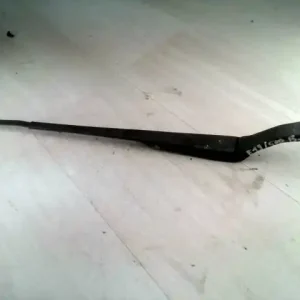 TOYOTA HIACE 95- Ablaktörlő kar bal első bontott alkatrész Kiárusítás