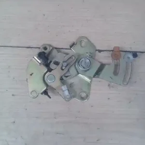 TOYOTA HIACE 95- Bal tolóajtó zárszerkezet zárfordító mechanika bontott alkatrész Csak ma