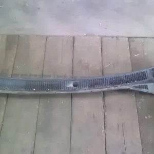 Bestseller TOYOTA HIACE 95- Levélrács bontott alkatrész