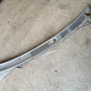 TOYOTA HIACE 95- Levélrács bontott alkatrész Biztonságos vásárlás