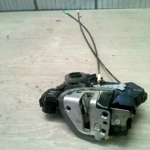 TOYOTA IQ 2009.01.01- Bal első ajtó zárszerkezet központi záras bontott alkatrész Népszerű