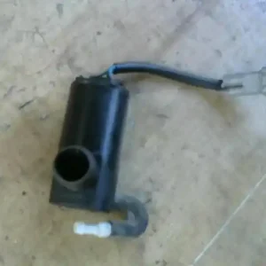 TOYOTA PREVIA Ablakmosó motor első bontott alkatrész Kedvezményes ár