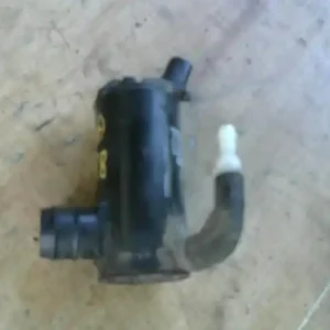 Csak ma TOYOTA PREVIA Ablakmosó motor első bontott alkatrész