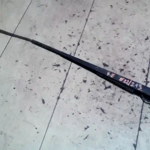 TOYOTA YARIS Ablaktörlő kar bal első bontott alkatrész Prémium