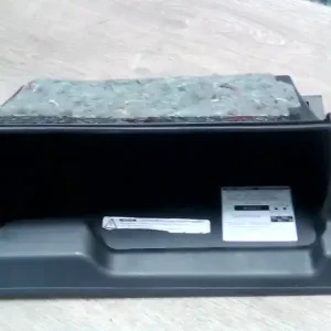 TOYOTA YARIS 06.01.01-08.12.31 Kesztyűtartóbontott alkatrész Prémium