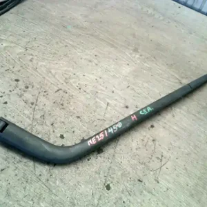 Különleges ajánlat TOYOTA YARIS 99.04-05.09 Ablaktörlő kar hátsó 3 ajtós bontott alkatrész