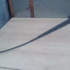 Azonnal elérhető TOYOTA YARIS 99.04-05.09 Ablaktörlő kar jobb első bontott alkatrész