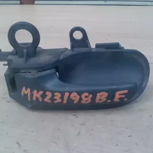 TOYOTA YARIS 99.04-05.09 Bal első belső kilincs bontott alkatrész Biztonságos vásárlás