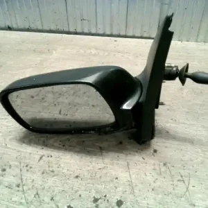 TOYOTA YARIS 99.04-05.09 Bal visszapillantó tükör mechanikus 3 ajtós bontott alkatrész Kedvezmény