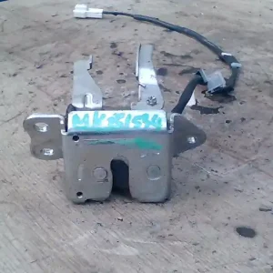 Újdonság TOYOTA YARIS 99.04-05.09 Csomagtér ajtó zárszerkezet 5 ajtós bontott alkatrész