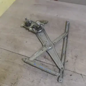 TOYOTA YARIS 99.04-05.09 Jobb első ablakemelő szerkezet mechanikus 5 ajtós bontott alkatrész Kedvezmény