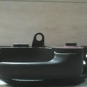 Ingyenes szállítás TOYOTA YARIS 99.04-05.09 Jobb első belső kilincs bontott alkatrész