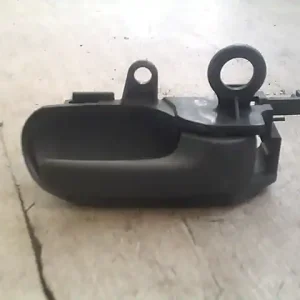 TOYOTA YARIS 99.04-05.09 Jobb első belső kilincs 3 ajtós bontott alkatrész Csak ma