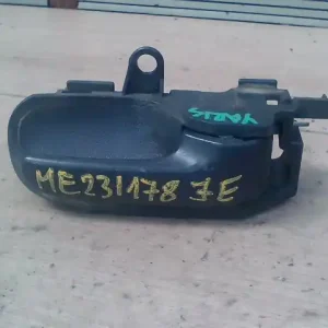 Árcsökkenés TOYOTA YARIS 99.04-05.09 Jobb első belső kilincs bontott alkatrész