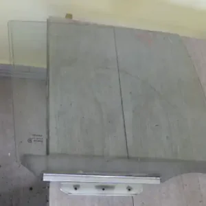 TOYOTA YARIS 99.04-05.09 Jobb hátsó ajtóüveg 5 ajtós bontott alkatrész Kihagyhatatlan ajánlat