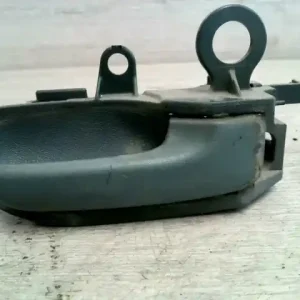 TOYOTA YARIS 99.04-05.09 Jobb hátsó belső kilincs bontott alkatrész Szezonális akció