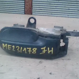 TOYOTA YARIS 99.04-05.09 Jobb hátsó belső kilincs 5 ajtós bontott alkatrész Korlátozott ajánlat