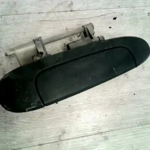 Kihagyhatatlan ajánlat TOYOTA YARIS 99.04-05.09 Jobb hátsó külső kilincs bontott alkatrész