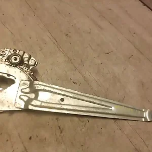 TOYOTA YARIS 99.04-05.09 Jobb hátsó ablakemelő szerkezet mechanikus bontott alkatrész Bestseller