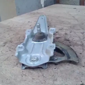 TOYOTA YARIS 99.04-05.09 Jobb hátsó ablakemelő szerkezet mechanikus 5 ajtós bontott alkatrész Legjobb ár