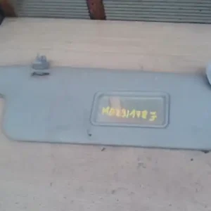 TOYOTA YARIS 99.04-05.09 Jobb napellenző bontott alkatrész Bestseller