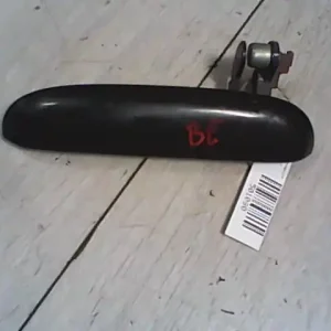 Ingyenes szállítás TOYOTA YARIS VERSO 00-05 Bal első külső kilincs bontott alkatrész