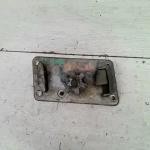 Ne maradj le TRABANT 1,1 Bal első ajtó zárszerkezet mechanikus bontott alkatrész