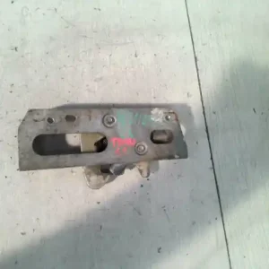 TRABANT 1,1 Csomagtér ajtó zárszerkezet kombi bontott alkatrész Vedd meg most