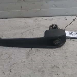 TRABANT 1,1 Jobb első külső kilincs bontott alkatrész Biztonságos fizetés