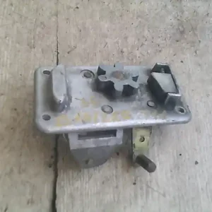 Szezonális akció TRABANT 1,1 Jobb első ajtó zárszerkezet mechanikus bontott alkatrész