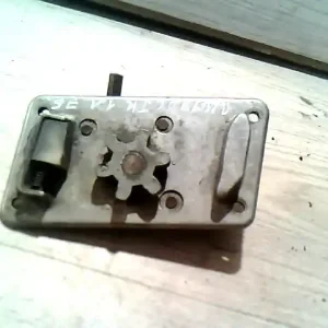 TRABANT 1,1 Jobb első ajtó zárszerkezet mechanikus nem központizárasbontott alkatrész Prémium