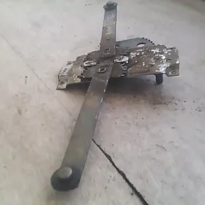 TRABANT 601 Jobb első ablakemelő szerkezet mechanikus bontott alkatrész Szezonális akció